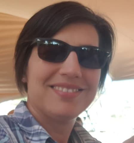 Claudia Profile Picture